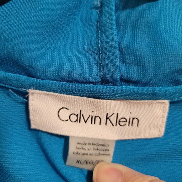 Calvin Klein ladies top - Picture 3 of 3